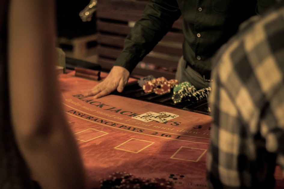 棋牌游戏中的赔率分析：通过数据洞察对手策略